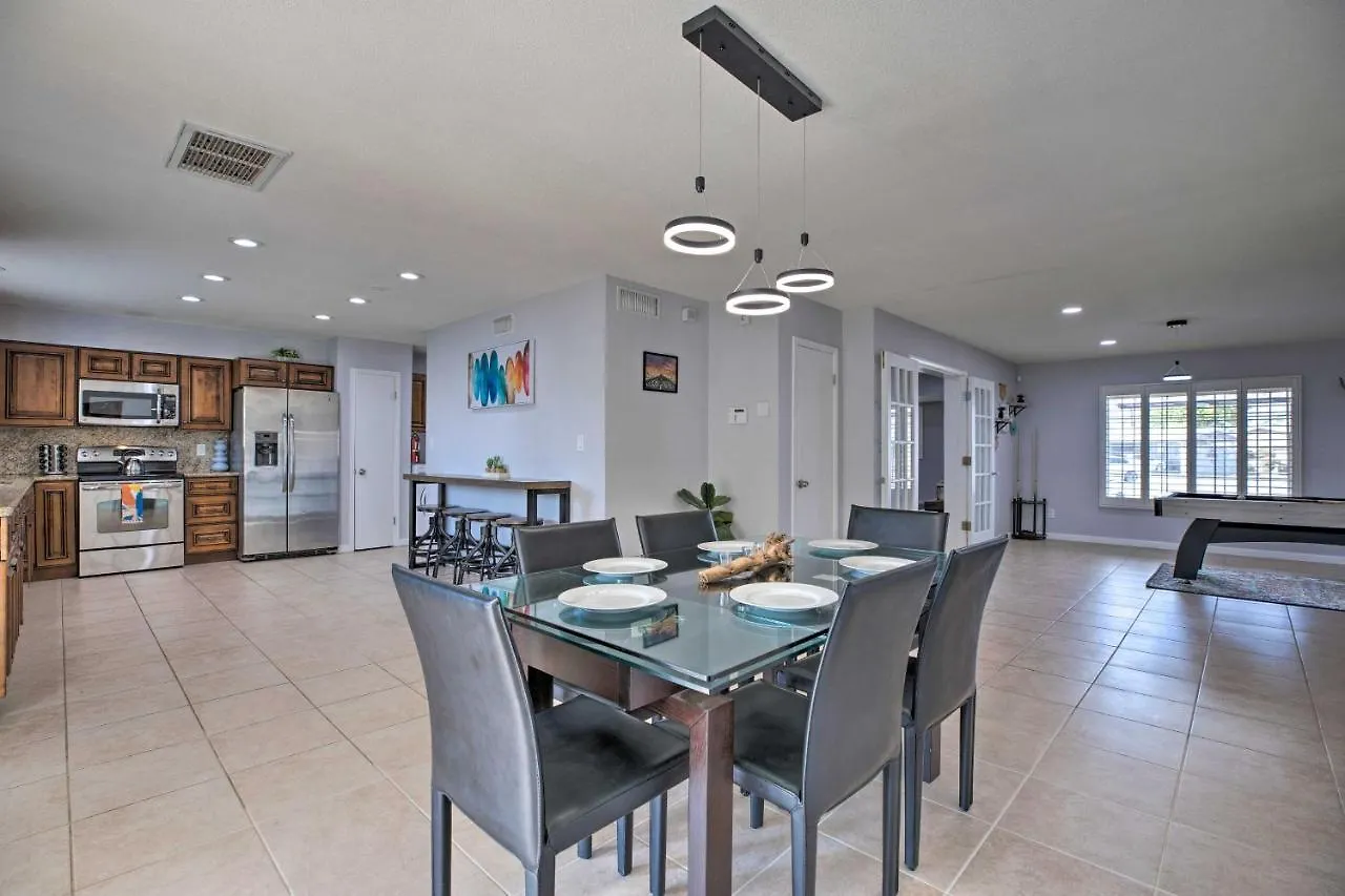別荘 Modern Scottsdale Gem With Pool, Games, Patio And More